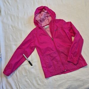 Columbia girls pink XS 6/6X 3 season wind breaker hood attached VGUC
